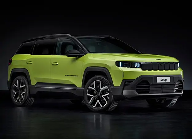 Vue trois quart du Jeep Compass hybride