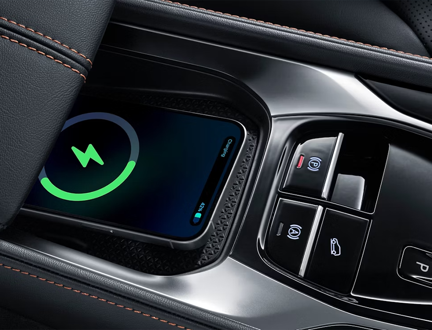 Vue intérieur tableau du MG EHS PHEV